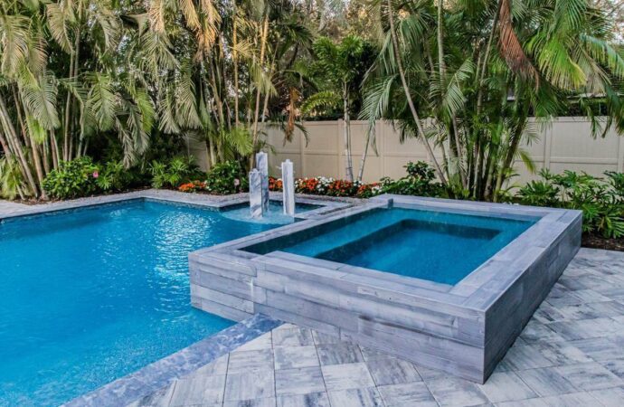 Modern Pools & Spas-SoFlo Pool and Spa Builders of Palm Beach