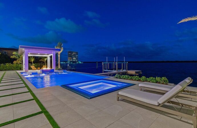 North Palm Beach-SoFlo Pool and Spa Builders of Palm Beach