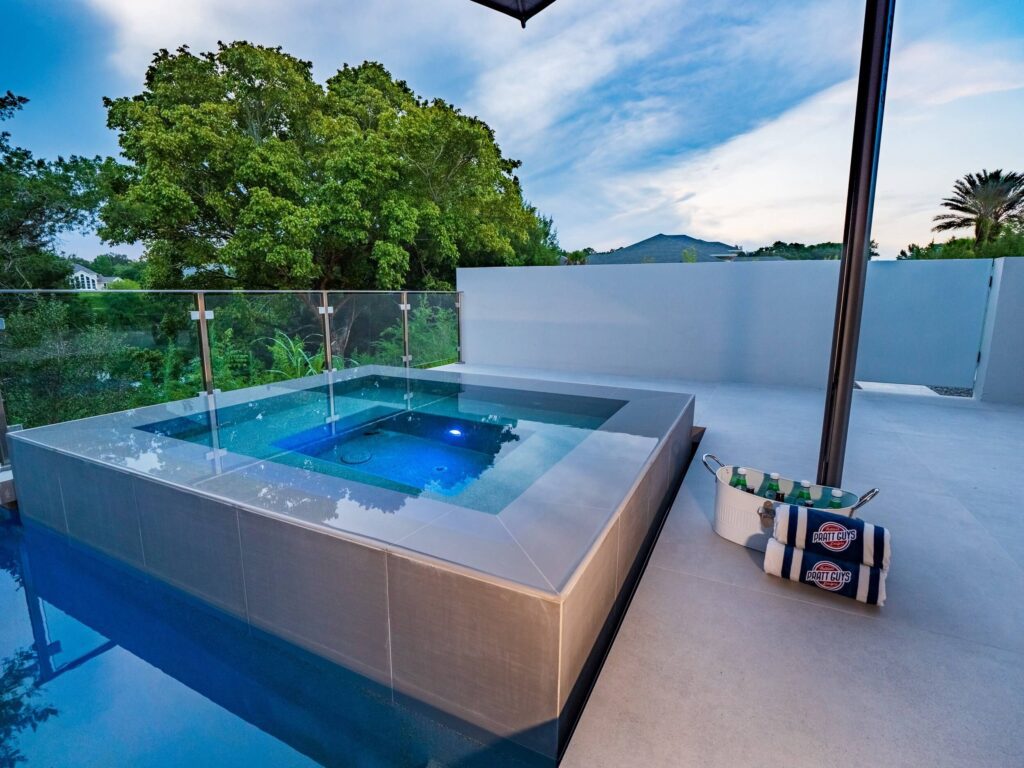 Plunge Pools & Spas-SoFlo Pool and Spa Builders of Palm Beach